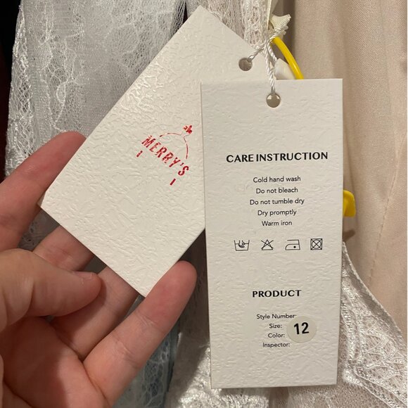 Beautiful New with tags Boho Wedding Dress - Picture 3 of 6